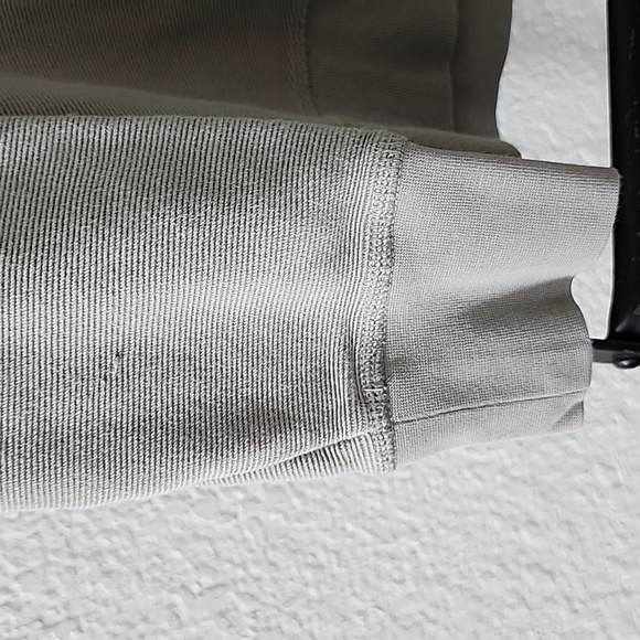 Everlane Crewneck Sleeve Sweatshirt XS - Picture 3 of 4